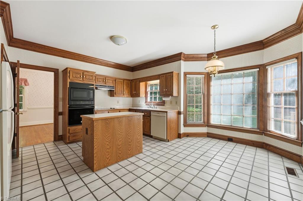 5401 Brekenwood Road Pleasant Garden, NC 27313 - Photo 4 of 50
