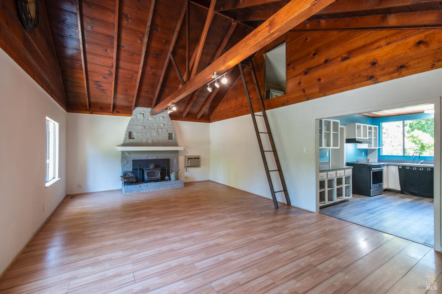 10671 Forest Hills Road Forestville, CA 95436 - Photo 7 of 28