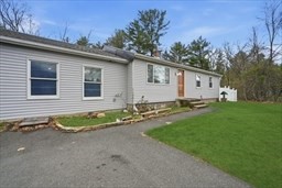 71 Sun Valley Road Holyoke, MA 01040 - Photo 2 of 23 Gallery Image 2