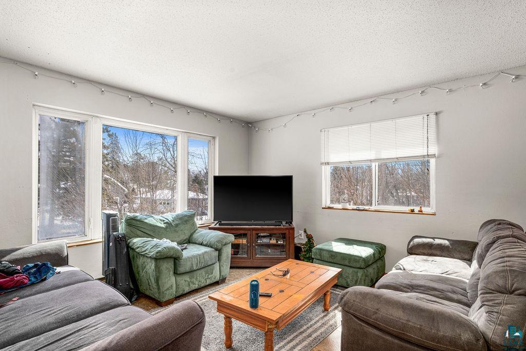 2417 Vermilion Road Duluth, MN 55803 - Photo 6 of 27