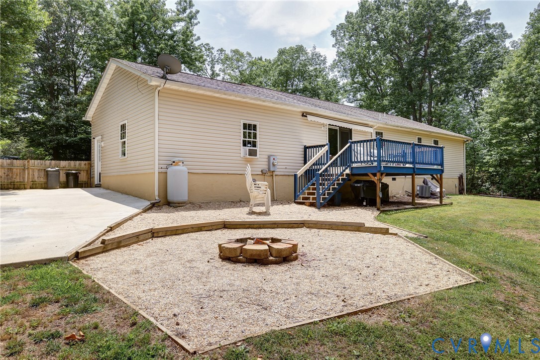 9689 Shannon Hill Road Louisa, VA 23093 - Photo 21 of 37