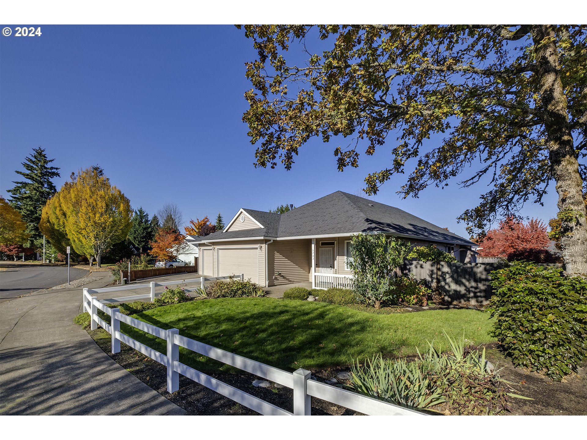 5753 Southeast Rancho Street Hillsboro, OR 97124 - Photo 1 of 29 Gallery Image 1