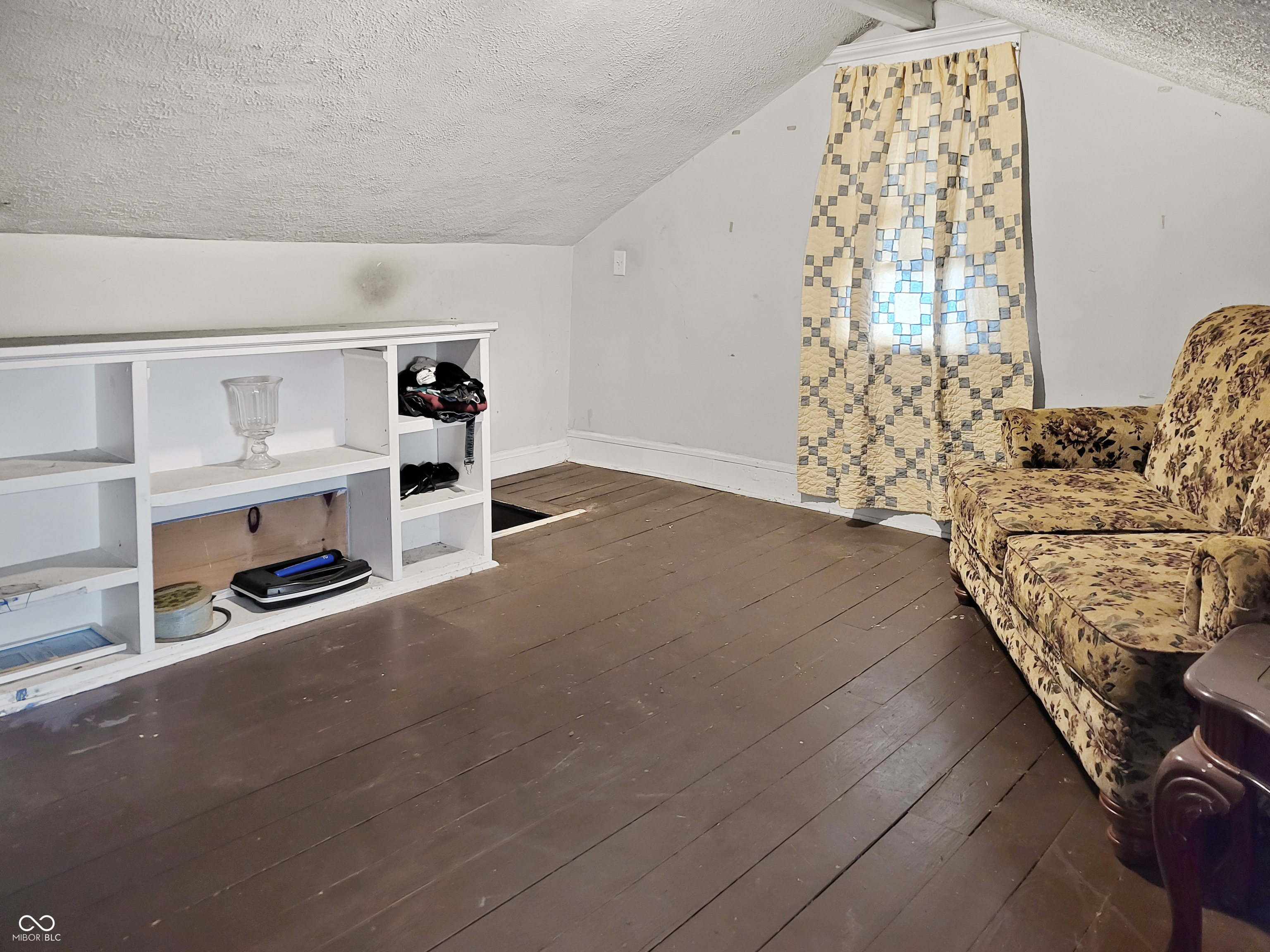 400 Southeast 2nd Street Paoli, IN 47454 - Photo 9 of 18