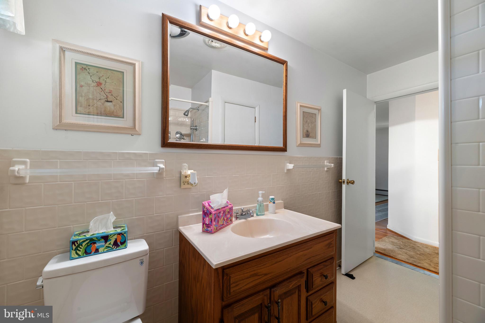 618 Fairmount Road Linthicum Heights, MD 21090 - Photo 24 of 35 Full bathroom