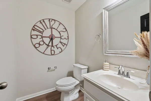 $440,000 | 2504 North Yorkchase Lane, Conroe, TX 77304