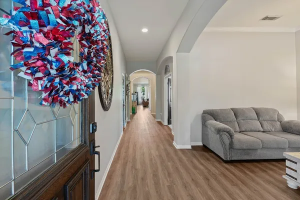 $440,000 | 2504 North Yorkchase Lane, Conroe, TX 77304