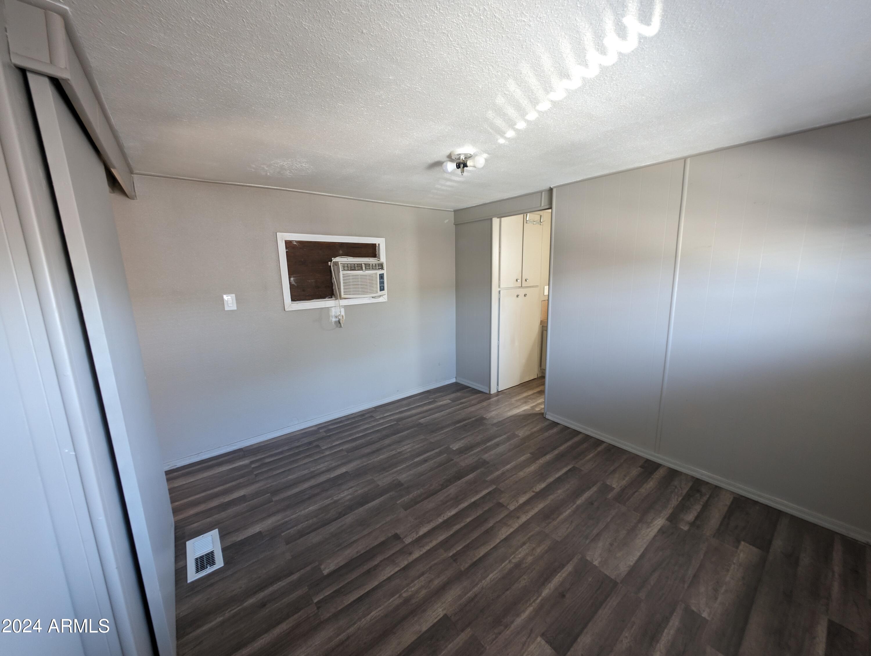 5201 West Camelback Road, Unit F127 Phoenix, AZ 85031 - Photo 27 of 28 1000002908