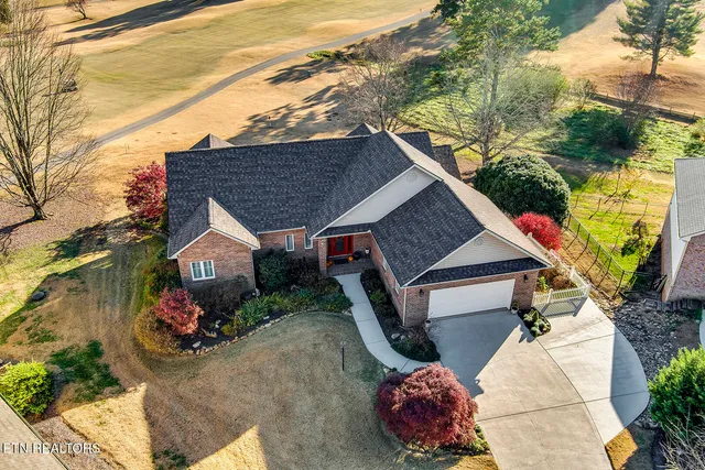 $825,000 | 130 Daleyuhski Way, Loudon, TN 37774