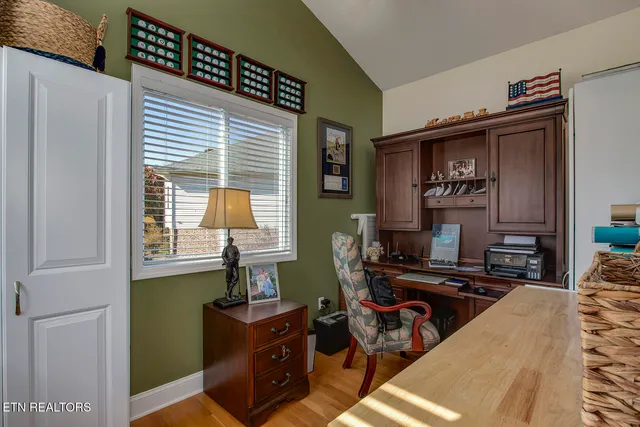 $825,000 | 130 Daleyuhski Way, Loudon, TN 37774