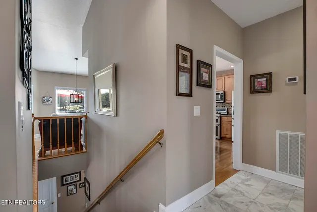 $825,000 | 130 Daleyuhski Way, Loudon, TN 37774