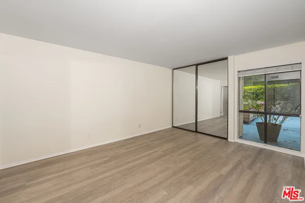 $698,800 | 4260 VÃa Arbolada, Unit 116, Los Angeles, CA 90042
