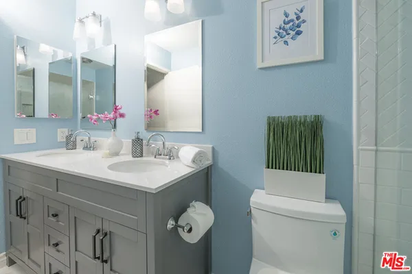 $698,800 | 4260 VÃa Arbolada, Unit 116, Los Angeles, CA 90042