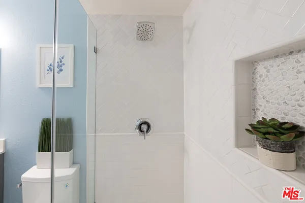 $698,800 | 4260 VÃa Arbolada, Unit 116, Los Angeles, CA 90042