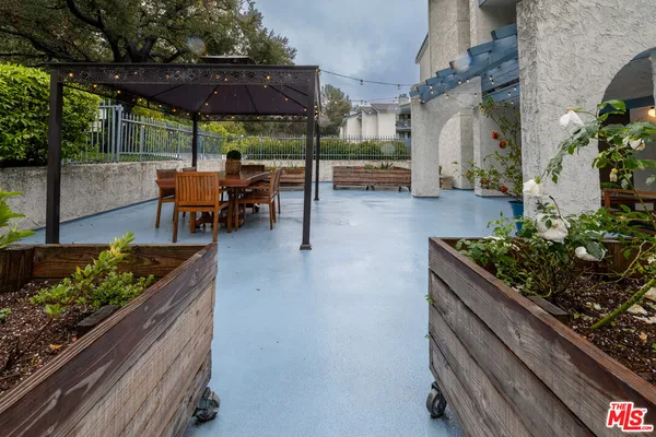 $698,800 | 4260 VÃa Arbolada, Unit 116, Los Angeles, CA 90042