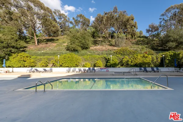$698,800 | 4260 VÃa Arbolada, Unit 116, Los Angeles, CA 90042