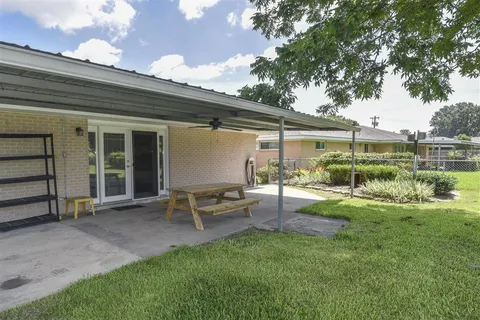 $200,000 | 241 Spring Street, Lake Charles, LA 70605
