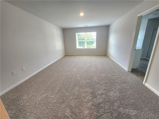 $2,450 | 383 King Villiage, Braselton, GA 30517