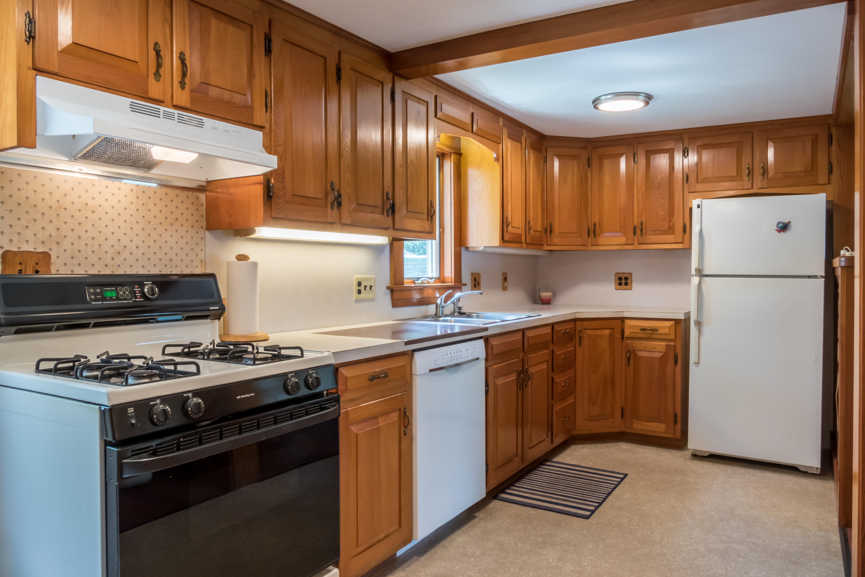 3 McKinney Road Harpswell, ME 04079 - Photo 13 of 40 Kitchen