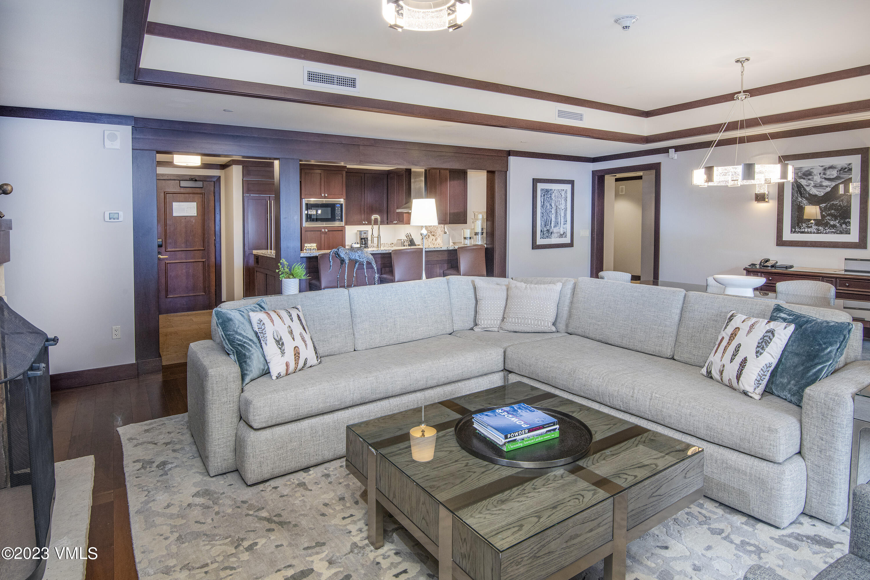 1 Vail Road, Unit 8101J Vail, CO 81657 - Photo 8 of 24 Living Room