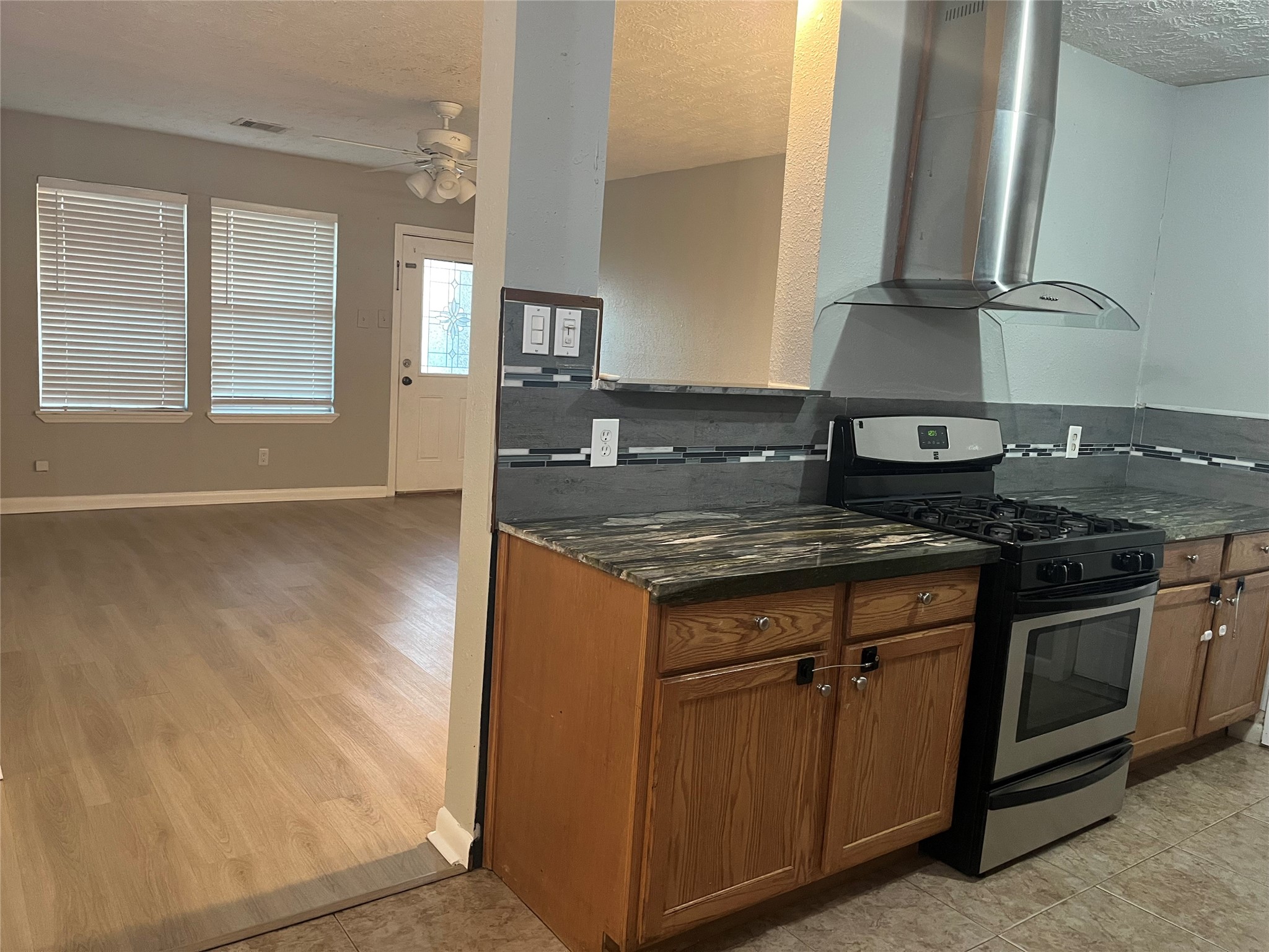 13125 Joliet Street Houston, TX 77015 - Photo 7 of 39