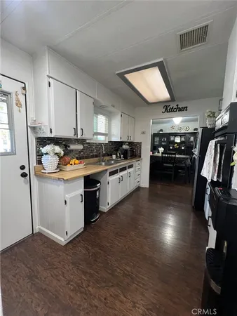 $162,000 | 320 North Park Vista Street, Unit 20, Anaheim, CA 92806