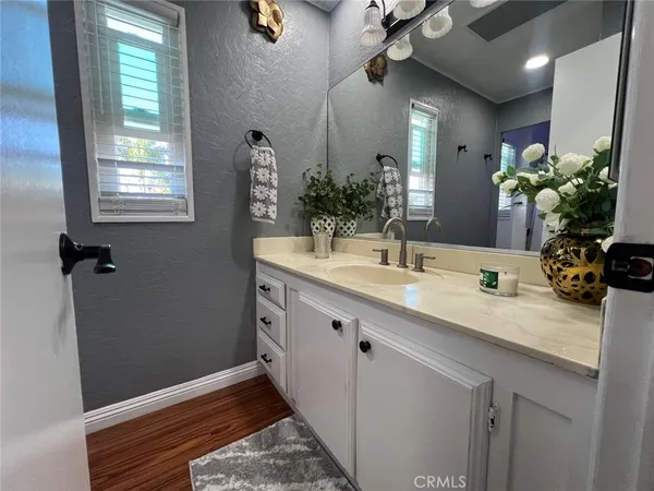 $162,000 | 320 North Park Vista Street, Unit 20, Anaheim, CA 92806