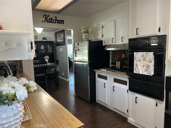 $162,000 | 320 North Park Vista Street, Unit 20, Anaheim, CA 92806