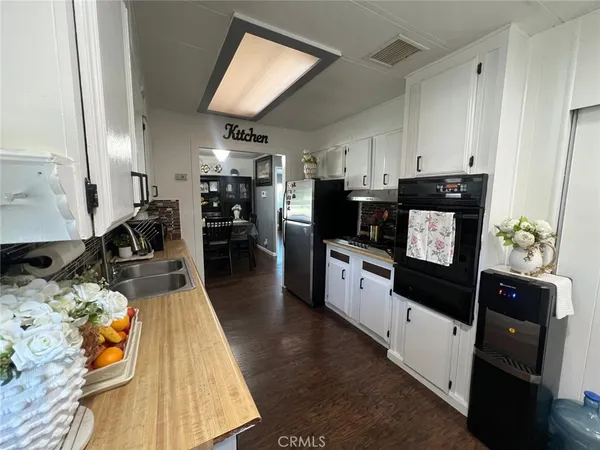 $162,000 | 320 North Park Vista Street, Unit 20, Anaheim, CA 92806