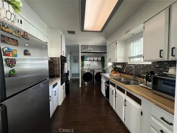 $162,000 | 320 North Park Vista Street, Unit 20, Anaheim, CA 92806