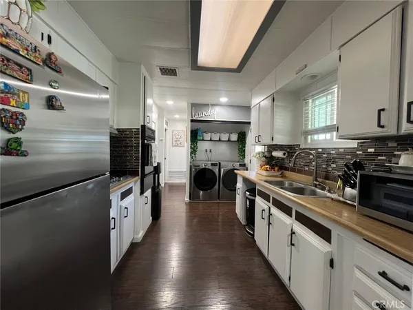 $162,000 | 320 North Park Vista Street, Unit 20, Anaheim, CA 92806