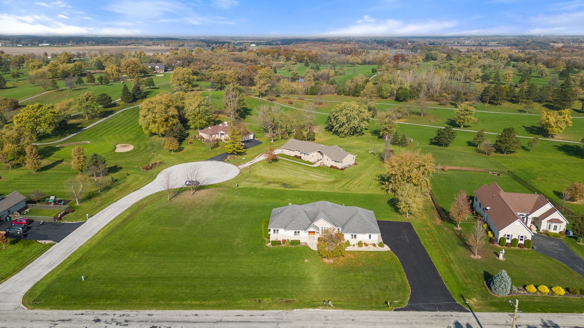 1814 East Offner Road Crete, IL 60417 - Photo 3 of 59 a view of a city