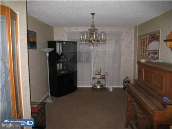3313 Belgreen Road Philadelphia, PA 19154 - Photo 4 of 12 Dining Room