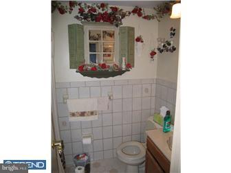 3313 Belgreen Road Philadelphia, PA 19154 - Photo 7 of 12 Bathroom
