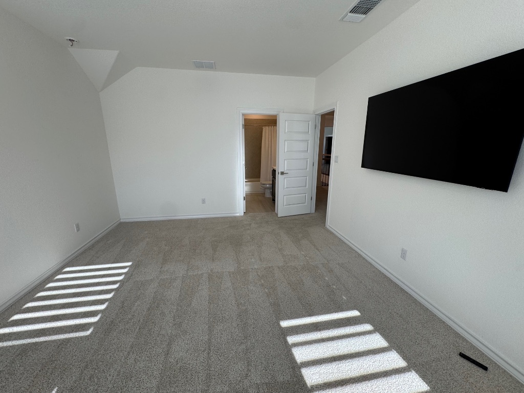 309 Wolf Rdg Road Georgetown, TX 78628 - Photo 24 of 25 Bedroom 4 with in suite full bath and walk in closet.