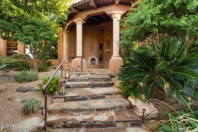 $9,500,000 | 9743 East Madera Drive, Scottsdale, AZ 85262