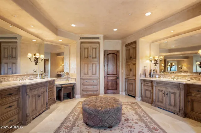 $9,500,000 | 9743 East Madera Drive, Scottsdale, AZ 85262