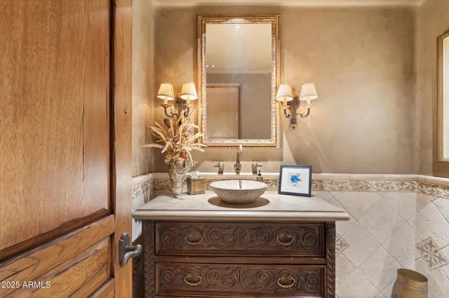 $9,500,000 | 9743 East Madera Drive, Scottsdale, AZ 85262