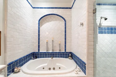 $9,500,000 | 9743 East Madera Drive, Scottsdale, AZ 85262