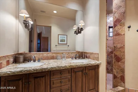 $9,500,000 | 9743 East Madera Drive, Scottsdale, AZ 85262