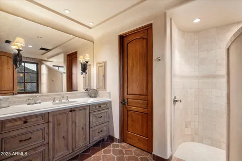 $9,500,000 | 9743 East Madera Drive, Scottsdale, AZ 85262