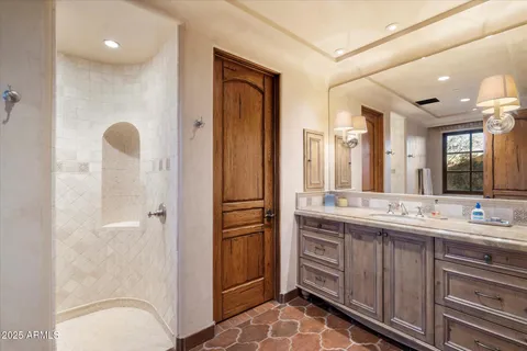 $9,500,000 | 9743 East Madera Drive, Scottsdale, AZ 85262