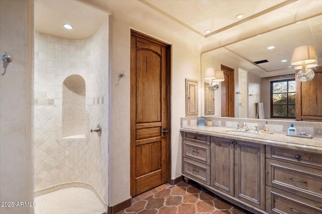 $9,500,000 | 9743 East Madera Drive, Scottsdale, AZ 85262