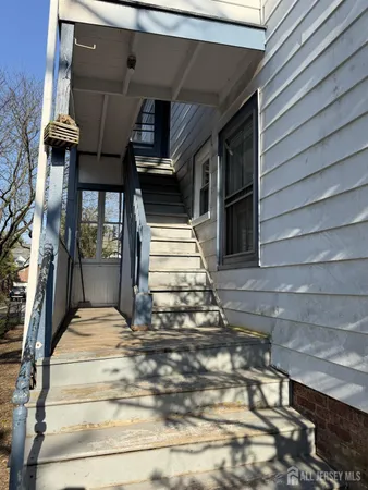 $2,700 | 332 North 4th Avenue, Unit 2, Highland Park, NJ 08904
