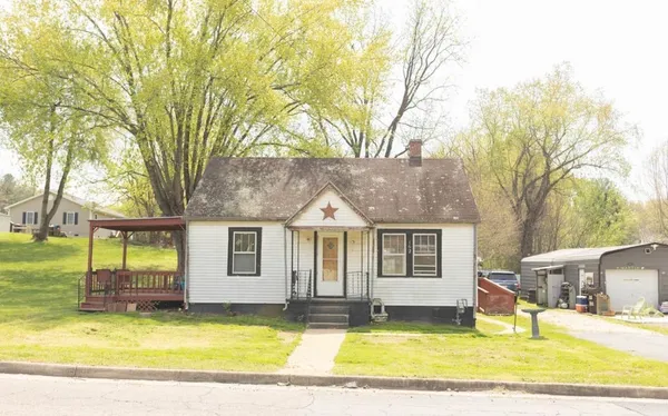 $99,000 | 162 East 40th Street, Buena Vista, VA 24416