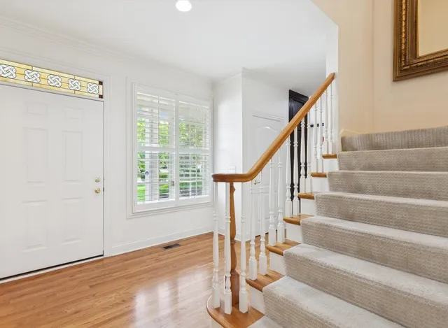 $899,000 | 660 Buckingham Court, Lake Forest, IL 60045