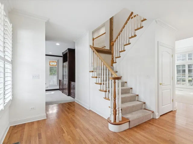 $899,000 | 660 Buckingham Court, Lake Forest, IL 60045