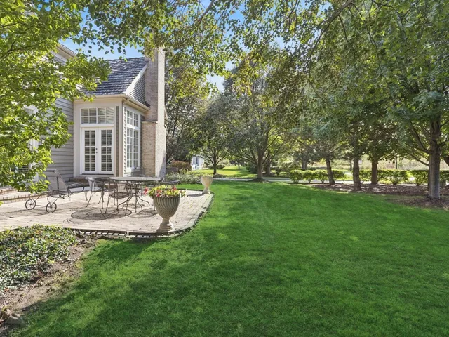 $899,000 | 660 Buckingham Court, Lake Forest, IL 60045