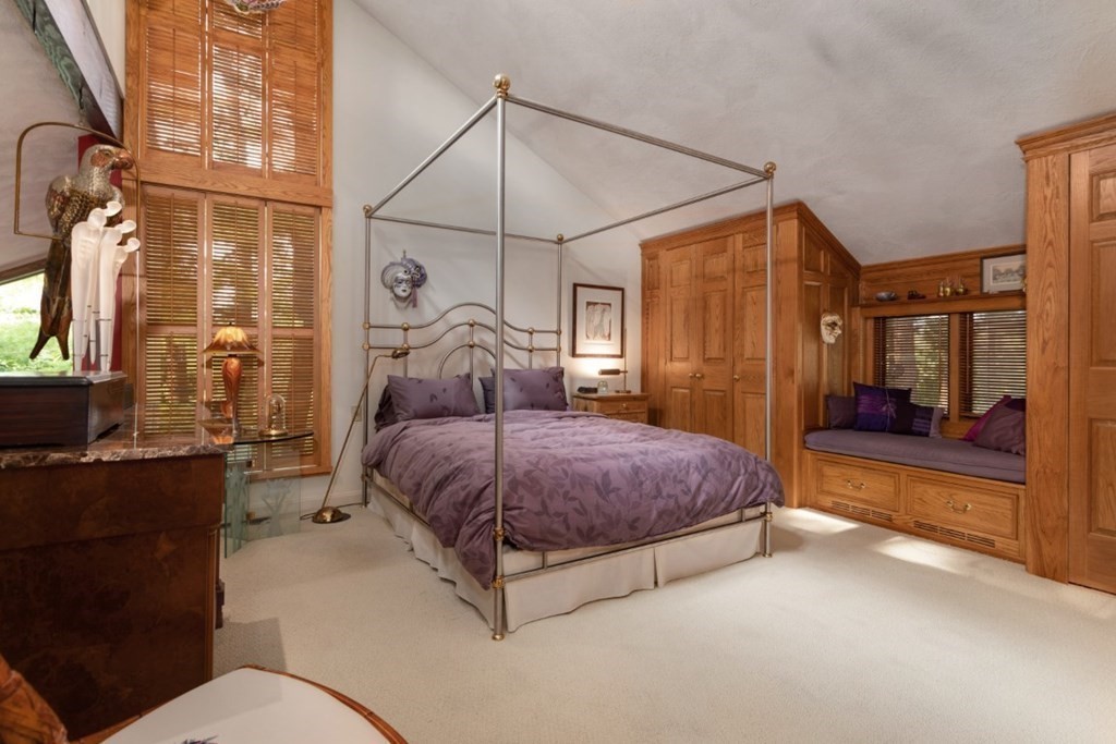 33 Pasture Road Reading, MA 01867 - Photo 14 of 32 Gallery Image 14