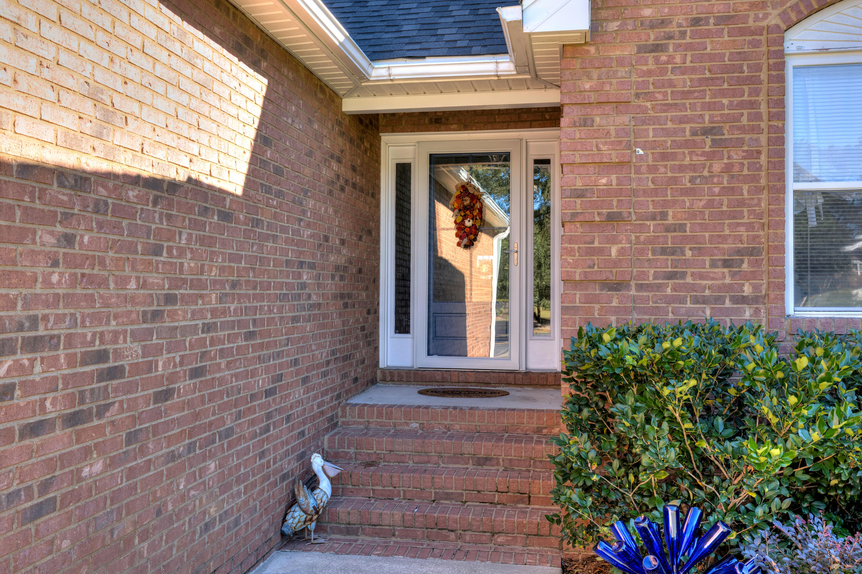 104 Oakview Circle Manning, SC 29102 - Photo 12 of 79 ENTRANCE W/ NEW DOOR