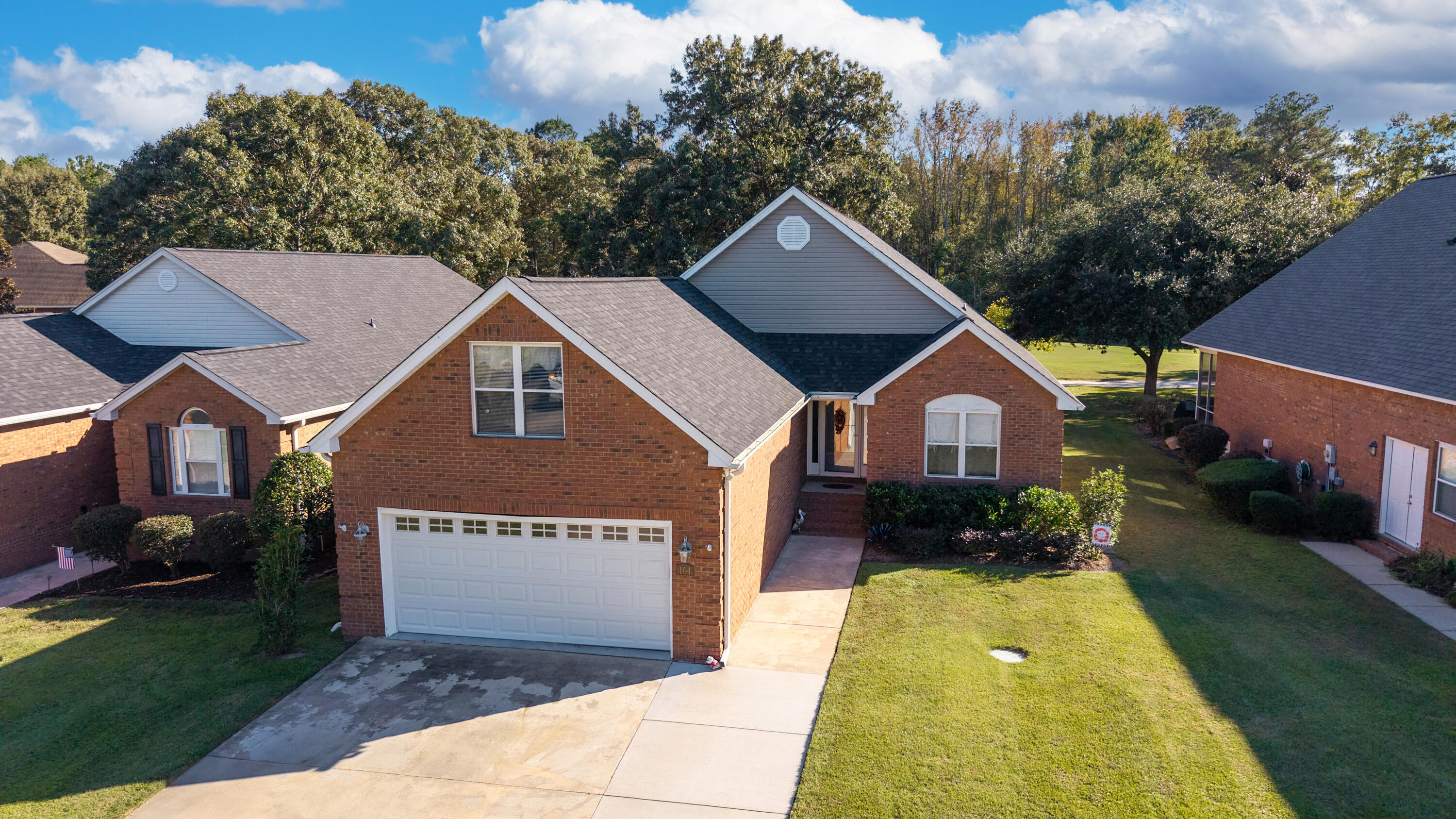 104 Oakview Circle Manning, SC 29102 - Photo 2 of 79 FRONT OF HOME